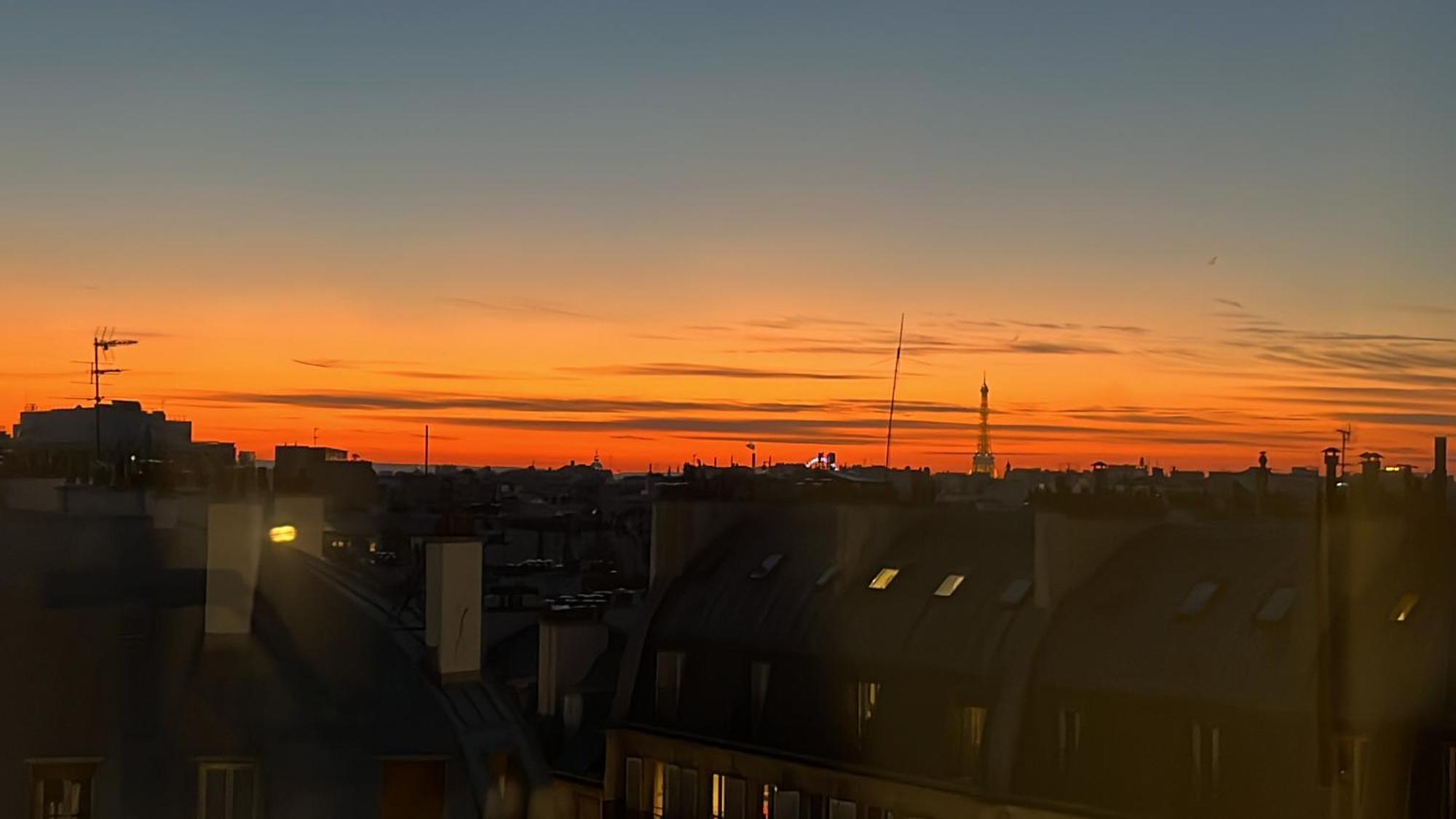 Amazing Eiffel Views At Cool Central Area Daire Paris Dış mekan fotoğraf